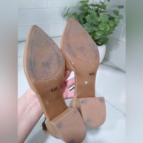 [D104] DREAM PAIRS Pointed Toe Chunky Mid Heel Pumps, Size 7.5 - Picture 7 of 8